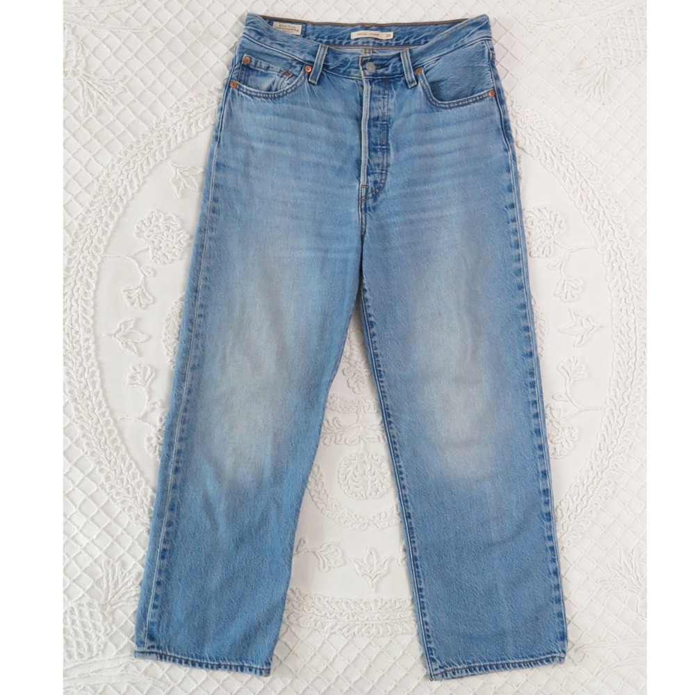 Levis Premium Ribcage Straight Leg Jeans Light Wash High Rise Button Fly 29